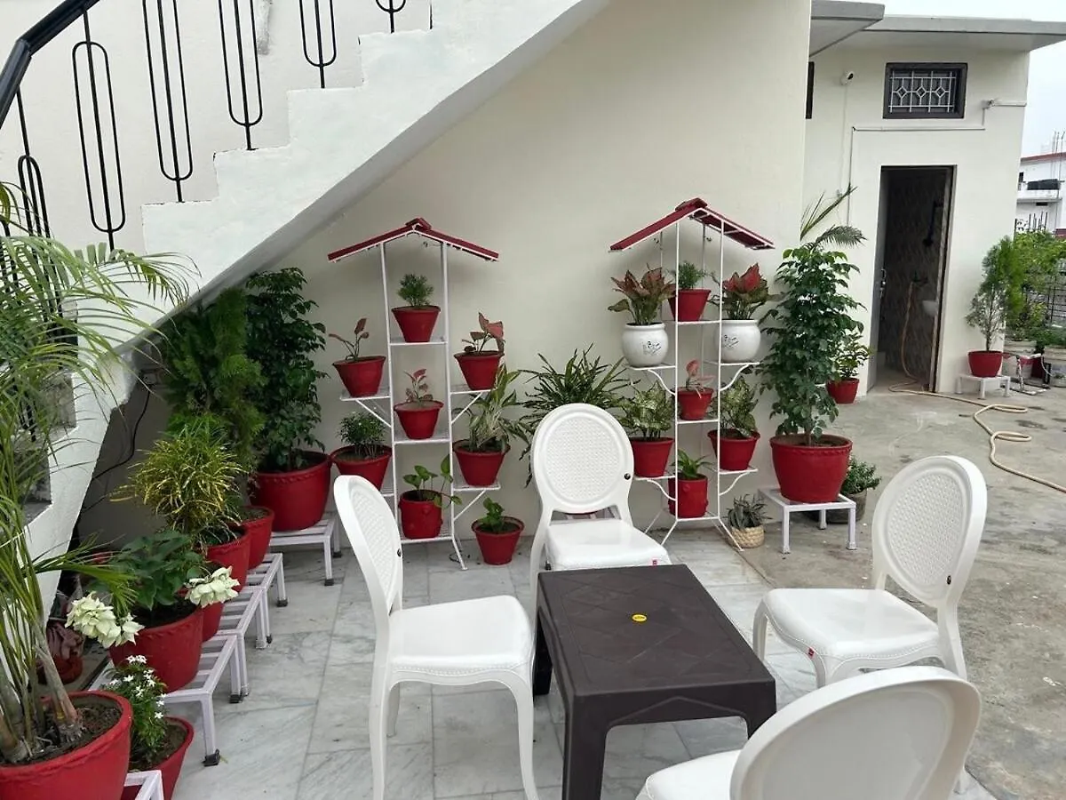 Sharda Home Stay Varanasi Appartamento