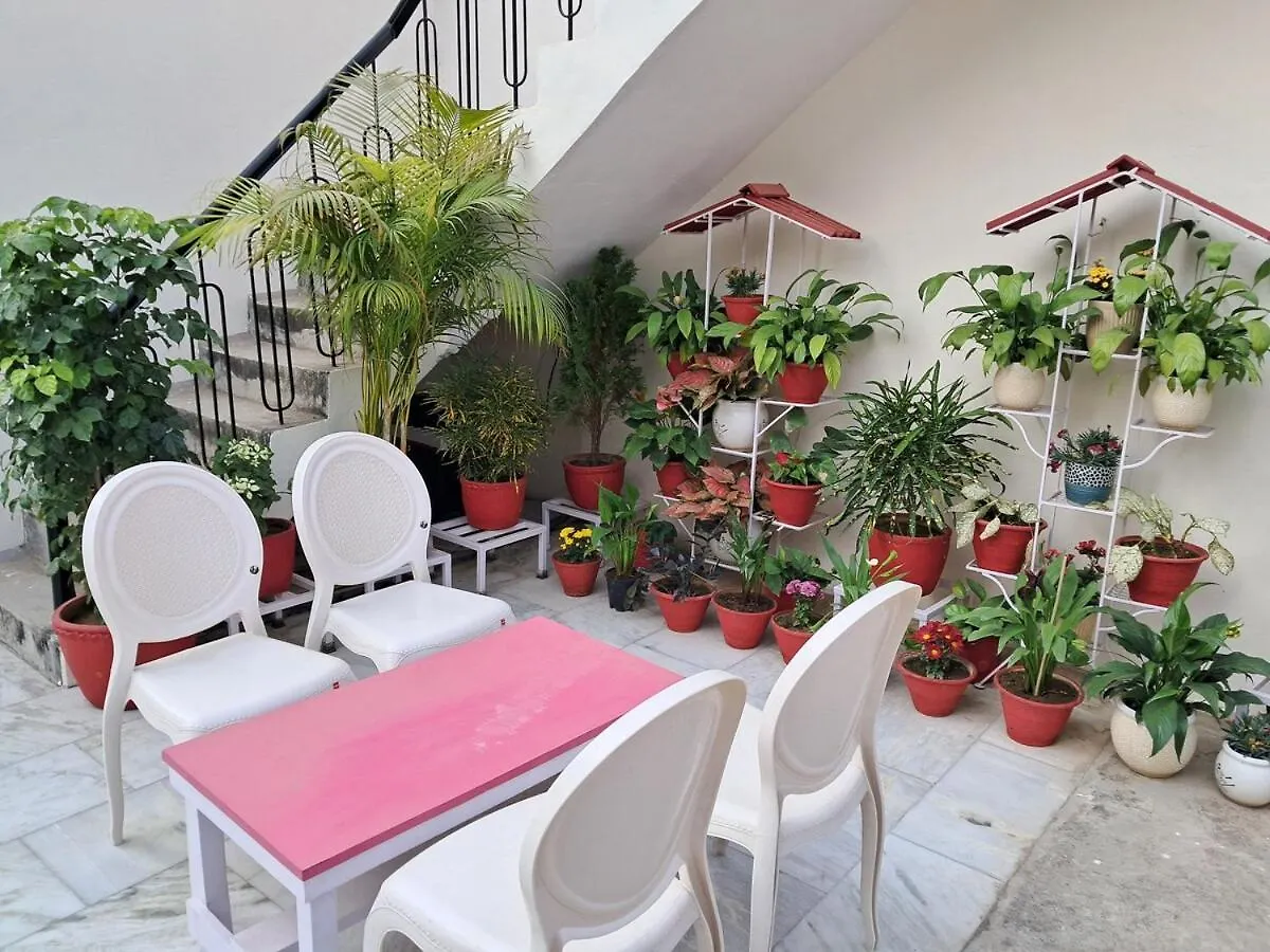 Sharda Home Stay Varanasi India