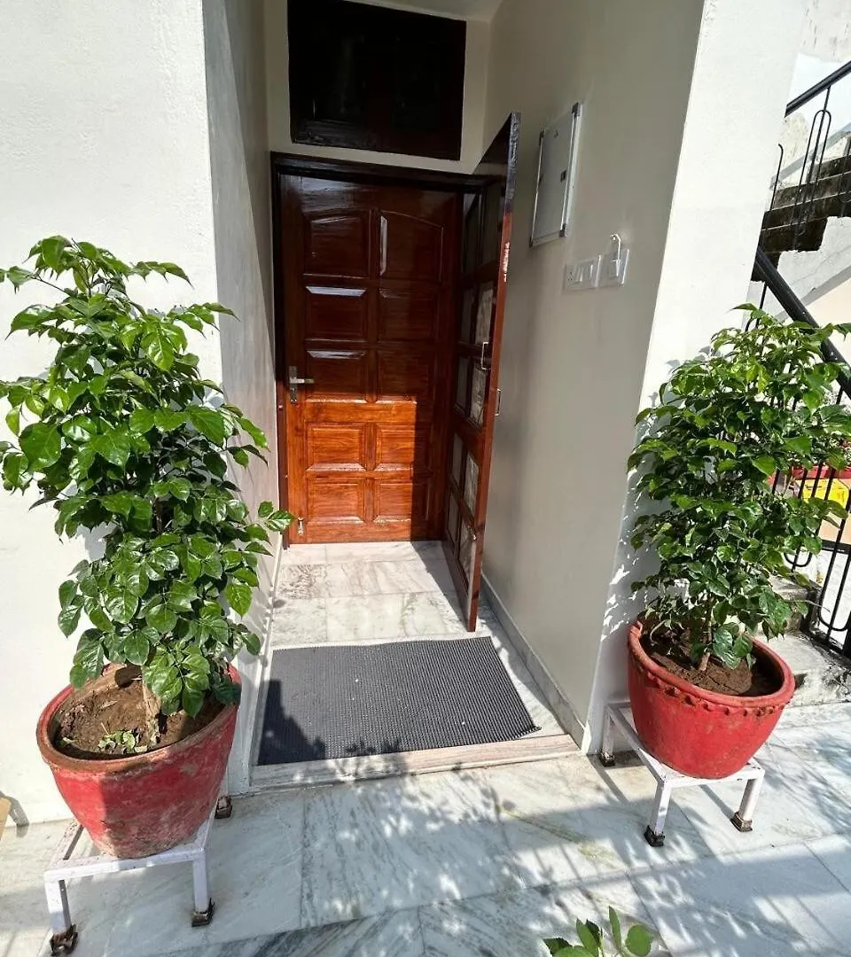 Sharda Home Stay Varanasi